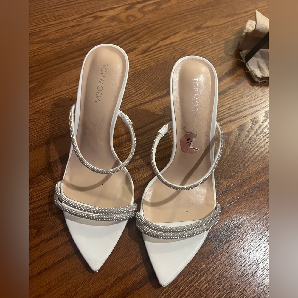 TOP Moda White and Silver Heeled Sandals